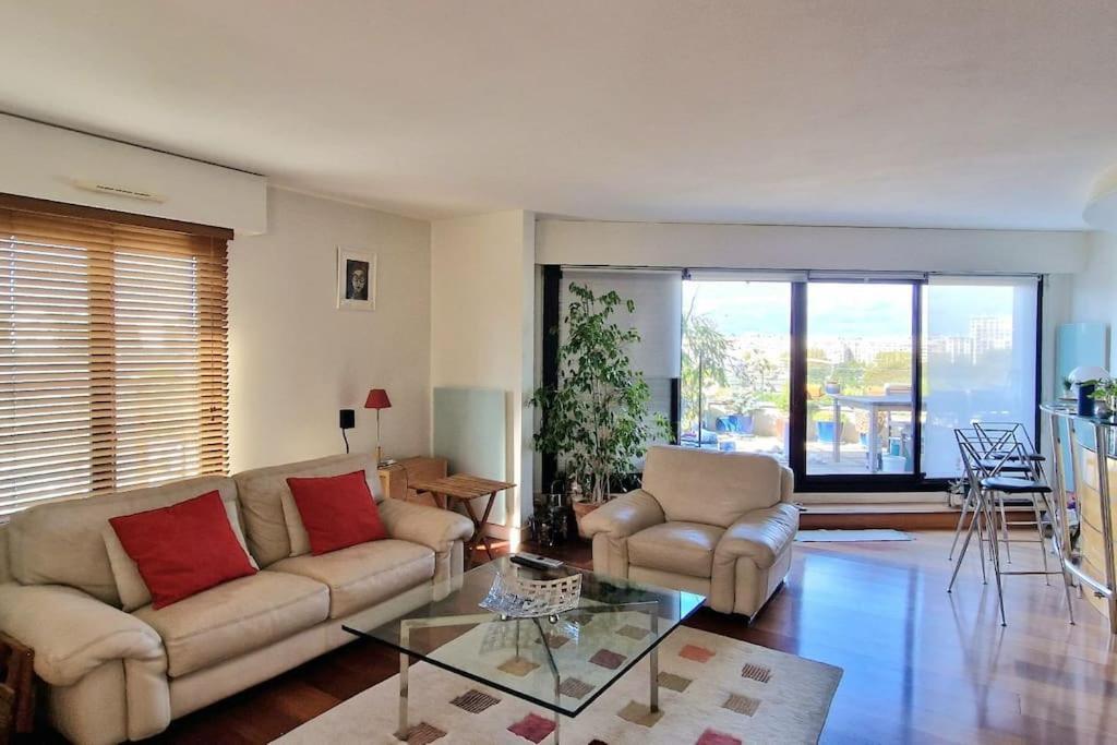 Duplex Double Terrasses 4p * Paris